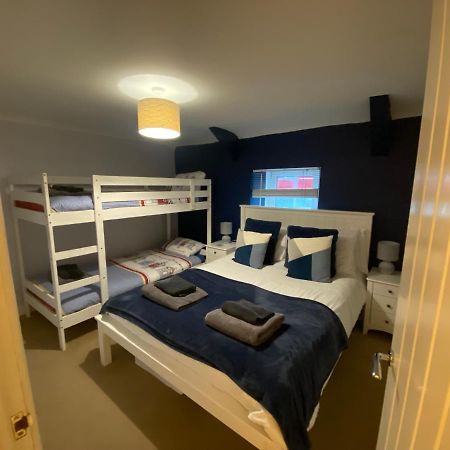 Sands Reach, Dog Friendly Tenby House Esterno foto