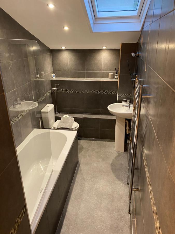 Sands Reach, Dog Friendly Tenby House Esterno foto