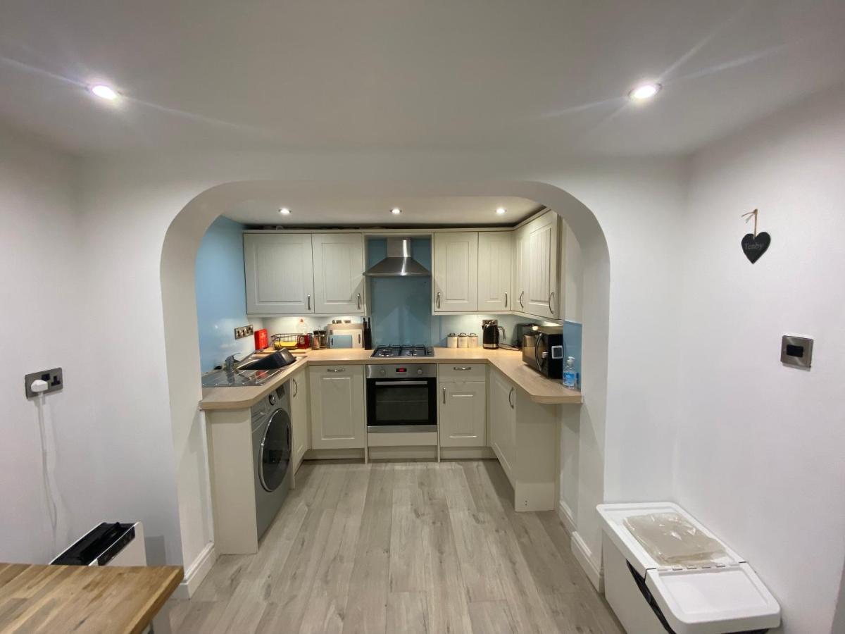 Sands Reach, Dog Friendly Tenby House Esterno foto