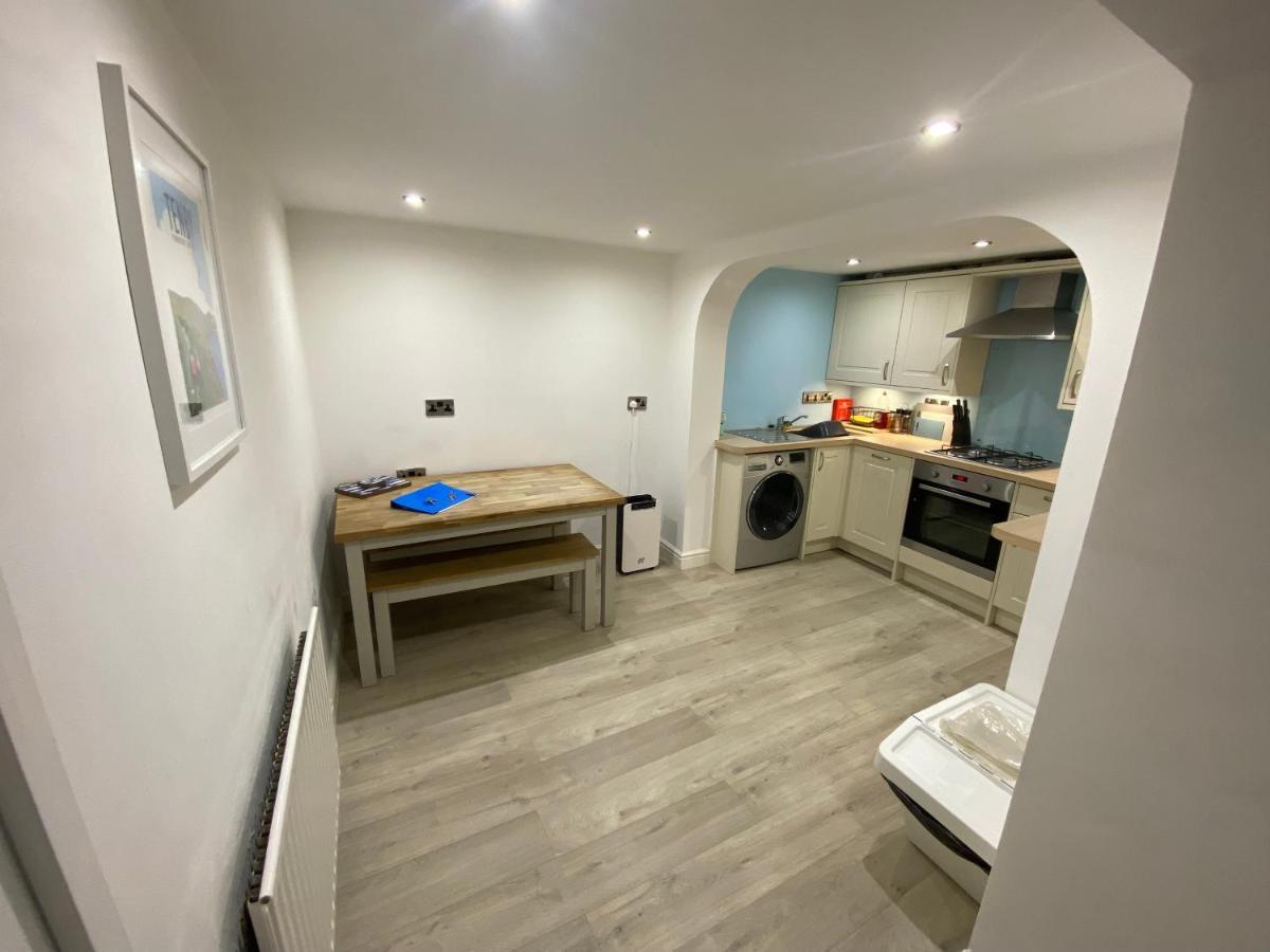 Sands Reach, Dog Friendly Tenby House Esterno foto